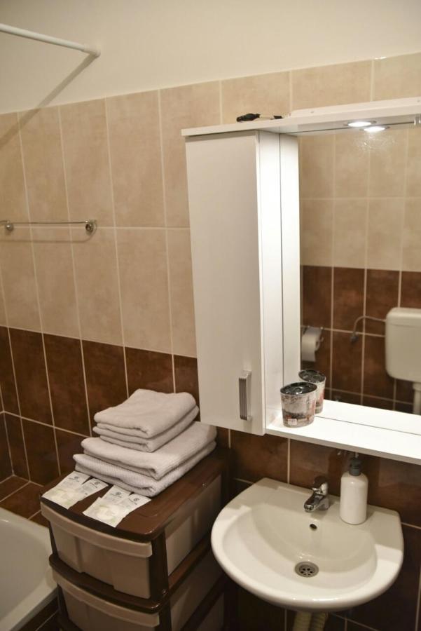 Luna Apartman Brčko Buitenkant foto